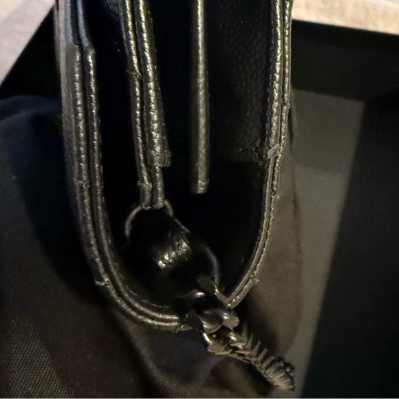 Yves Saint Laurent Black Chevron Clutch Like new condition authentic - Picture 6 of 10